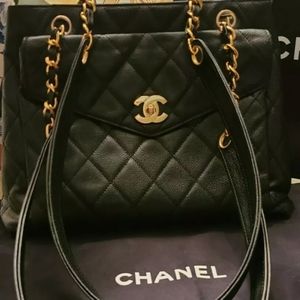 AUTH CHANEL QUILTED CC LOGO CAVIAR  SHOULDER BAG T